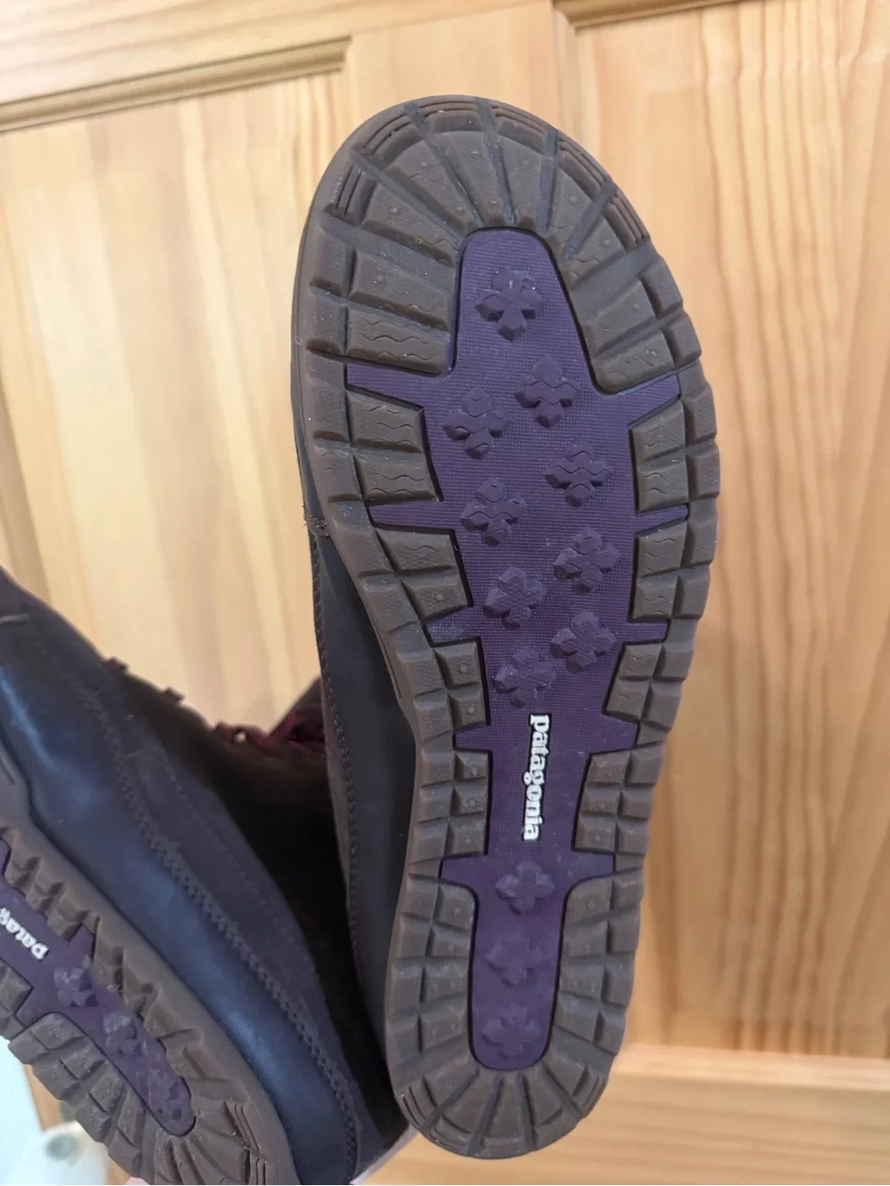 Patagonia Brown Suede Winter Rain Boots with Pink Accent Laces